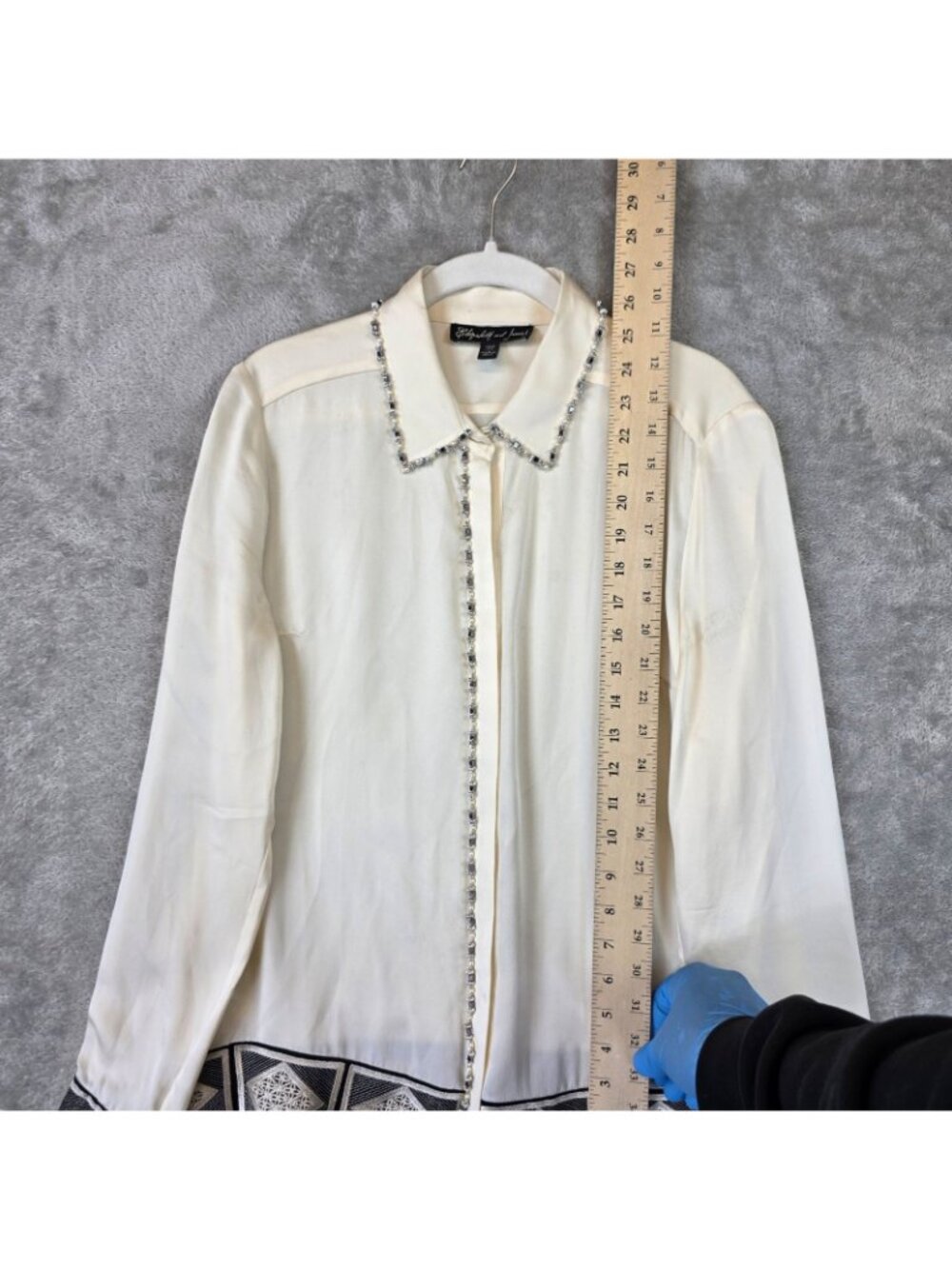Elizabeth And James Blouse Womens M Cream Long Sleeve Beaded Rhinestone Silk Top - Picture 6 of 11
